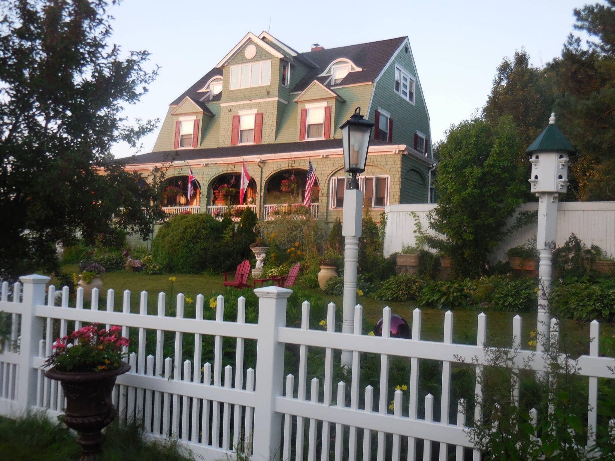 Oceanfront Bed & Breakfast In Ogunquit, Maine At Rockmere Bed & Breakfast